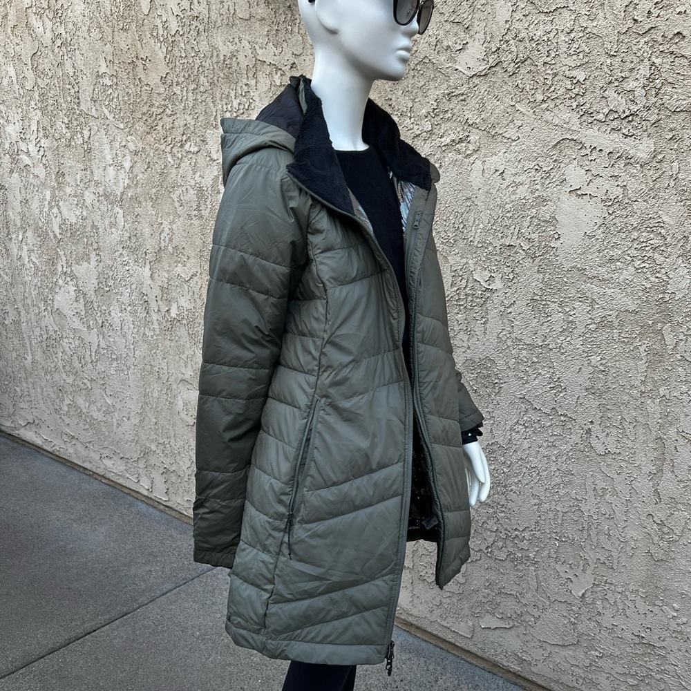 Columbia sportswear company / women puffer long jacket - Picture 8 of 8